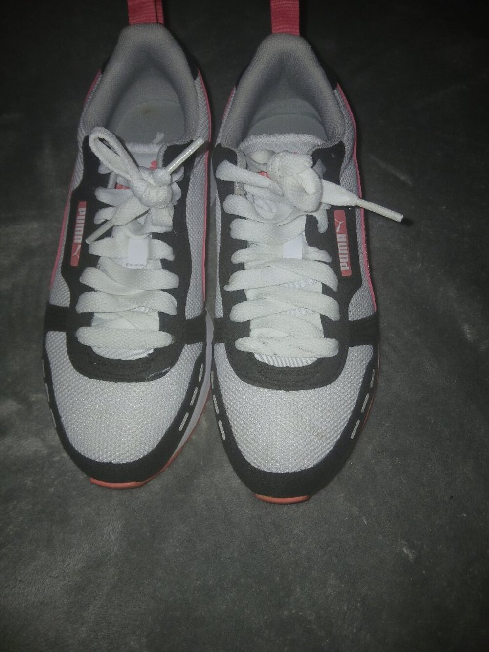 Puma tennis shoes